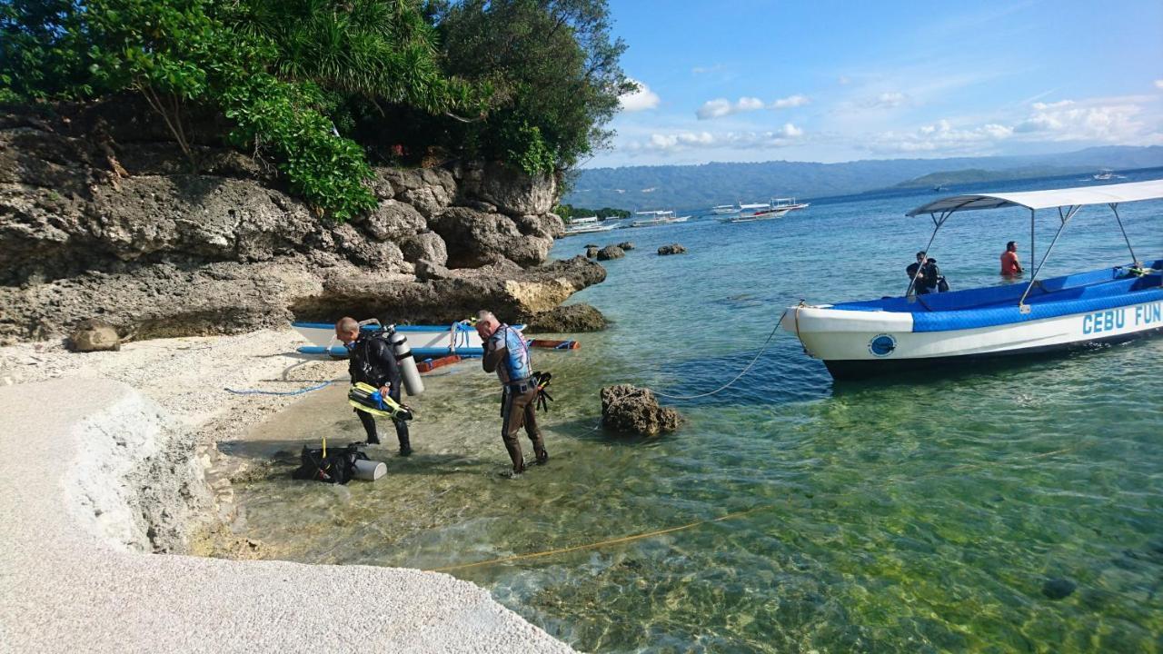 Cebu Seaview Dive Resort Moalboal Bagian luar foto